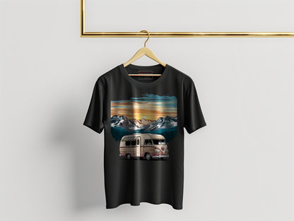 Camiseta Oversized Viagem de Kombi nas Montanhas