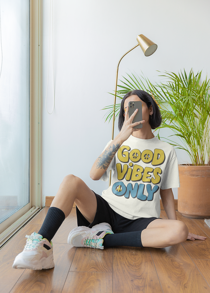 Camiseta Oversized Good Vibes Only